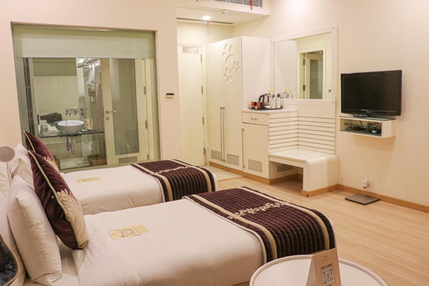 Hotel Eternity New Delhi Room photo